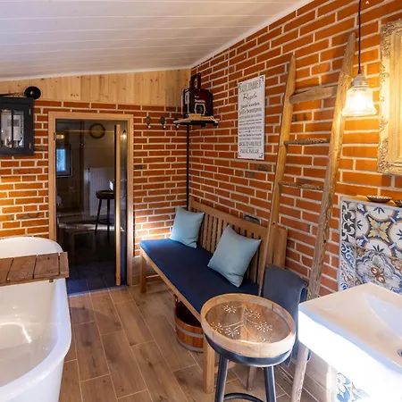 Tiny House Luettje - Glamping Im Bauwagen An Der Elbe